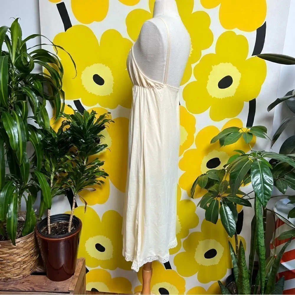 Dreamy Bohemian 1970s Pale Yellow Ribbed Knit Lace Trim Nightgown Lingerie - Picture 5 of 9